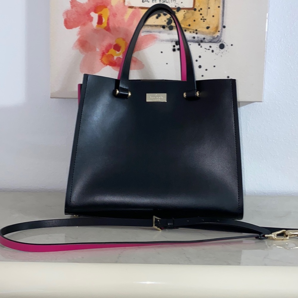 Kate spade bag with crossbody strap